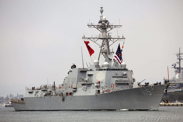 Tàu khu trục Rafael Peralta đóng vai trò là “người bảo vệ” trong biên đội tàu sân bay Roosevelt, với những vũ khí tiên tiến nhất cả trong tiến công và phòng thủ; biên đội tàu sân bay này hoạt động thường xuyên ở khu vực Ấn Độ - Thái Bình Dương.
