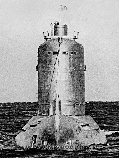 Bộ chỉ huy Hải quân Liên Xô tuyên bố tàu ngầm K-129 mất tích khoảng giữa tháng 3/1968 sau 2 đợt tàu không liên lạc vô tuyến theo quy ước với sở chỉ huy. Mặc dù huy động tổng lực các lực lượng không quân, hải quân rà quét phạm vi rất rộng nhưng Liên Xô không thể nào biết được chính xác K-129 đang ở đâu.