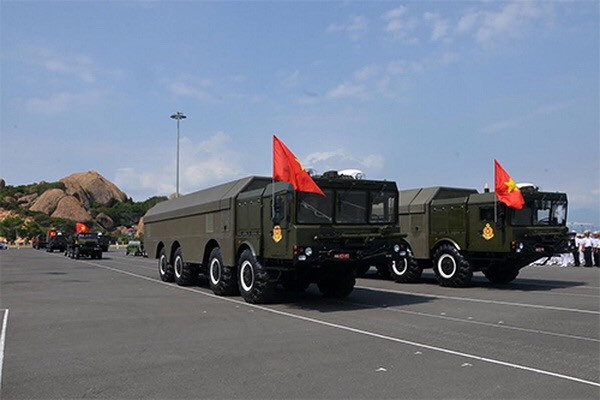 Có thể nói rằng, Viện Kỹ thuật Hải quân nói riêng, ngành Công nghiệp Quốc phòng Việt Nam nói chung đã có những bước đầu tư và phát triển đúng đắn, từng bước có thể sản xuất nhiều loại vũ khí trang bị mới, hiện đại, đáp ứng tốt nhu cầu phát triển của quân đội trong thời đại mới Ảnh: Tổ hợp tên lửa bờ Bastion-P K-300P.
