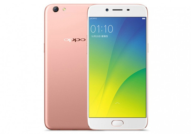 Oppo R9s được trang bị màn hình 5.5 inch với độ phân giải Full HD. Bên trong là chip xử lý Snapdragon 625 với chip đồ họa Adreno 506, RAM 4 GB, bộ nhớ trong 64 GB. Ngoài ra, Oppo R9s được sử dụng viên pin 3.010 mAh, có sạc siêu nhanh VOOC của hãng và được cài sẵn hệ điều hành Android 6.0.1 giao diện Color OS 3.0.