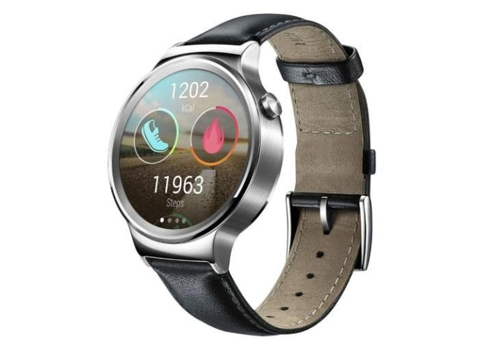 Huawei Watch (Giá 6,3 triệu đồng; Màn hình hiển thị 1,4 inch; Hệ điều hành: Android Wear; Thời lượng pin 1,5 ngày): Nếu bạn muốn có một chiếc smartwatch giá rẻ và lại khá giống với đồng hồ truyền thống thì Huawei Watch là lựa chọn hàng đầu. So với các phiên bản đồng hồ thông minh mới phát hành gần đây như Samsung Gear S3, thì thiết bị của Huawei vẫn là lựa chọn hợp lý và là chiếc smartwatch chạy Android tốt nhất so với bản phát hành đầu tiên của hãng. Người dùng có thể lựa chọn giữa dây đeo bằng da hoặc thép không gỉ, tuy nhiên nếu chọn dây da thì dễ bị hỏng hơn vì ngấm nước.