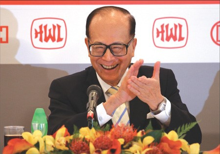 Tập đoàn Cheung Kong (gia đình Li Ka-shing/ Hong Kong) đang trở thành tâm điểm của dư luận Hong Kong khi nhà sáng lập tập đoàn ông Li Ka Shing tuổi đã cao và việc chọn người thừa kế dần trở nên gấp rút. Ảnh: China Daily.