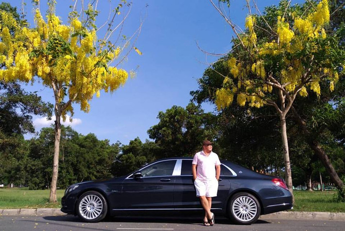 Đầu năm 2017, Khải Silk tiếp tục bổ sung vào bộ sưu tập siêu xe sang của mình chiếc Mercedes-Maybach S400 4Matic đời 2017 có giá 6,9 tỷ. (Ảnh Xevathethao)