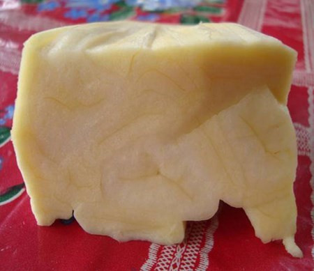 Theo đánh giá của nhiều người, mít không hạt có vị ngọt thanh và mùi thơm nhẹ, không nhựa, cơm dày, xơ ngọt, múi mềm ráo và đặc biệt là có thể ăn được cả xơ. Ảnh: Muabannhanh.