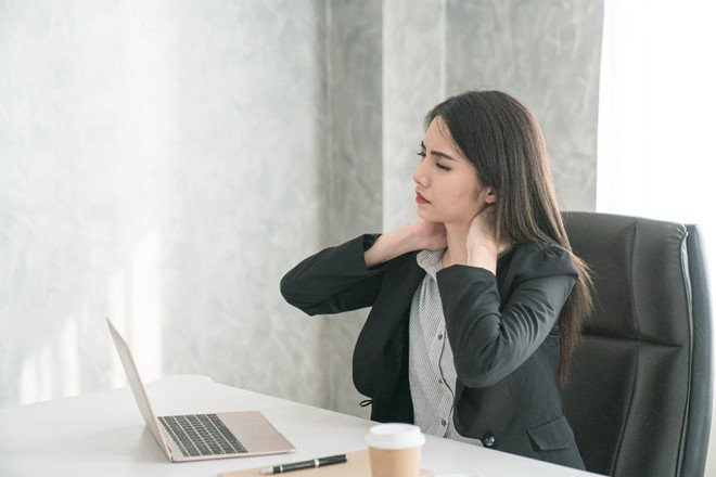 Mỗi ngày, bạn chỉ cần ngồi thiền từ 20 - 30 phút sẽ thấy căn bệnh đau mỏi vai gáy của mình nhanh chóng thuyên giảm, tinh thần cũng thoải mái hơn rất nhiều. Ảnh: vtcns.