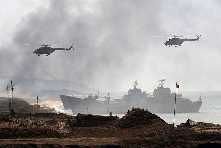 Dù không nhiều lính Mỹ hiện diện ở Ukraine, tuy vậy đây có thể là dấu hiệu cho thấy trong tương lai không xa Quân đội Mỹ có thể mở căn cứ sát biên giới Nga. Đó có lẽ lý do chính khiến Moscow triển khai các cuộc tập trận “cảnh cáo”. Nguồn ảnh: foreignpolicy.com