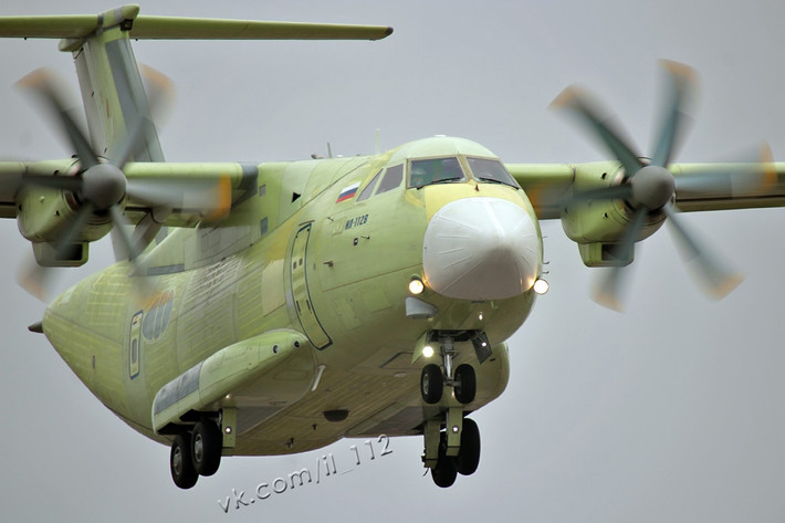 Il-112V trang bị động cơ turboprop Klimov TV7-117ST với cánh quạt 6 lá cho tốc độ hành trình 450km/h-500km/h, tầm bay 2.400km với tải trọng 3,5 tấn hoặc 900km với tải trọng 5 tấn, trần bay 7.600m. Nguồn ảnh: VK