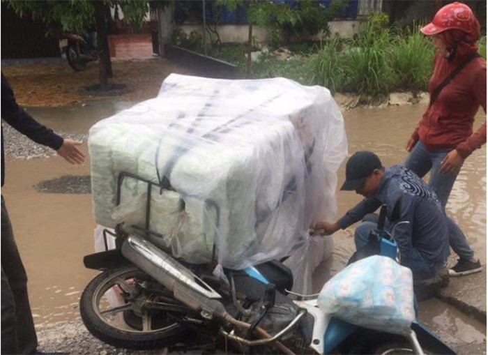 Lãnh đạo địa phương và người dân cho biết, ngày nào đoạn đường qua thôn Xuân Tiến (xã Bắc Hưng) này cũng xảy ra tai nạn, nhất là trong những ngày mưa, bão. (Ảnh: Bạn đọc cung cấp)