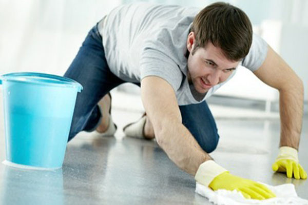 Đàn ông có khả năng tập trung hơn phụ nữ. Khi có quyết định quan trọng, đàn ông sẽ không nghỉ ngơi cho đến khi công việc được hoàn thành. Phụ nữ lại khác, họ phải ghánh quá nhiều công việc không tên nên đôi lúc muốn cũng không có thời gian cho chính mình. Trong khi một người đàn ông có thể sắp xếp công việc và nhanh chóng đến phòng tập thì phụ nữ cần phải sắp xếp rất nhiều thứ ổn thỏa rồi mới có thể đi.