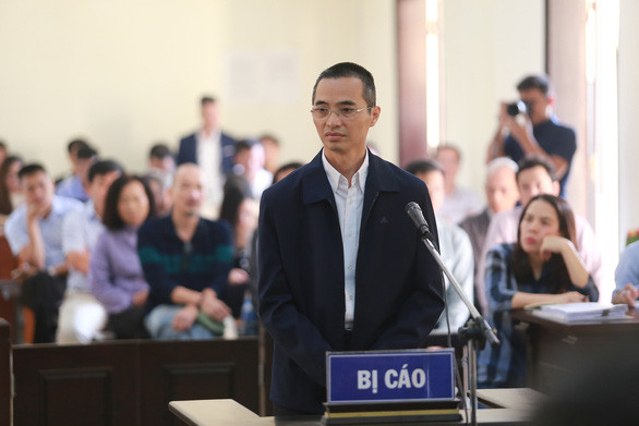 4. Kỷ luật cách chức ông Đặng Anh Tuấn, Chánh thanh tra Bộ Thông tin và Truyền thông: Vì ông Tuấn có hành vi vi phạm pháp luật, bị Tòa án nhân dân tỉnh Phú Thọ kết án ngày 13/3/2020. Công an tỉnh Phú Thọ xác định, ông Tuấn có hành vi cố ý cản trở hoạt động của đoàn kiểm tra Bộ, để các cá nhân ngang nhiên vận hành game đánh bạc trực tuyến Rik.vip/Tip.Club với hàng chục triệu tài khoản đăng ký có doanh thu gần 10.000 tỷ đồng.