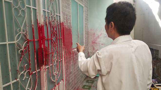 1. Quốc hội chính thức cấm dịch vụ kinh doanh đòi nợ thuê: Với 90,27% tổng số đại biểu tán thành, chỉ có 2,69% tổng số đại biểu đồng ý cho kinh doanh dịch vụ đòi nợ. Quốc hội thông qua quy định cấm kinh doanh dịch vụ đòi nợ thuê trong Luật Đầu tư (sửa đổi). Trước đó, Ủy ban Thường vụ Quốc hội đã gửi phiếu xin ý kiến các vị đại biểu Quốc hội.
