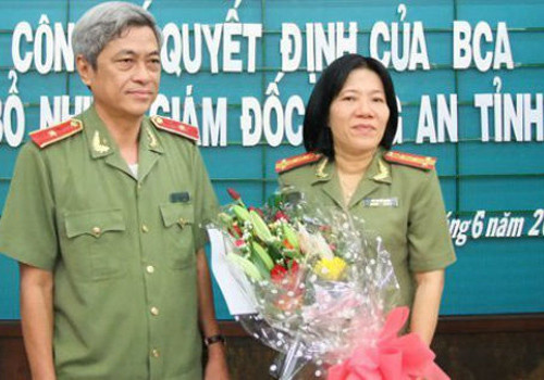 Bộ trưởng Bộ Công an có quyết định về việc nghỉ công tác chờ đủ tuổi nghỉ hưu đối với thiếu tướng Bùi Tuyết Minh, Giám đốc Công an tỉnh Kiên Giang từ ngày 1/7/2020.
