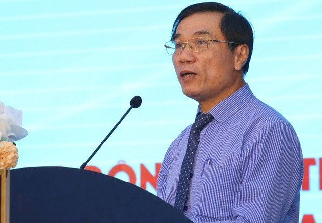 2. Thanh Hóa kỷ luật cảnh cáo Phó chủ tịch UBND tỉnh: Ban chấp hành Đảng bộ Thanh Hóa đã ra quyết định kỷ luật bằng hình thức cảnh cáo đối với ông Phạm Đăng Quyền, Phó chủ tịch UBND tỉnh, vì những vi phạm liên quan đến việc thực hiện đề án tỉnh đề ra.