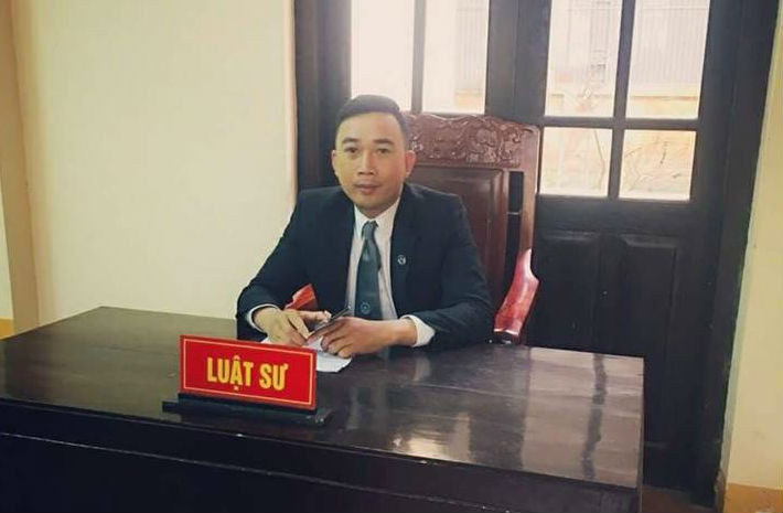 Theo Luật sư Diệp Năng Bình, Trưởng Văn phòng luật sư Tinh Thông Luật, tội giết người được quy định tại điều 123, Bộ luật hình sự năm 2015 (sửa đổi, bổ sung năm 2017). Với hành vi giết người dưới 16 tuổi thì bị phạt tù từ 12 năm đến 20 năm, tù chung thân hoặc tử hình. >>> Mời bạn đọc xem thêm video: Con rể sát hại mẹ vợ rồi giấu xác trong bể nước ở Thái Bình| VTC14