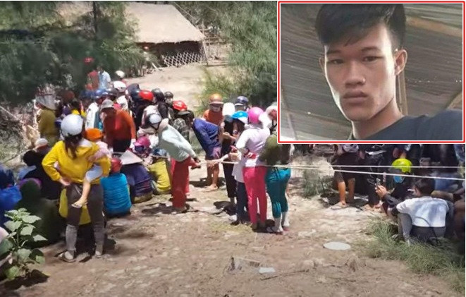 Khi thấy bị lộ và không thỏa mãn được dục vọng nên Phê đe dọa em Hân: "Mày tắt máy không tao đâm chết", rồi giật lấy điện thoại ném đi. Sợ hãi, em Hân bỏ chạy thì bị Phê đuổi theo đánh và bóp cổ đến khi Hân nằm bất động.