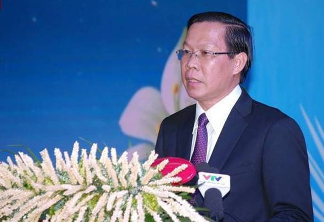 Ông Phan Văn Mãi - Bí thư Tỉnh ủy Bến Tre. Sinh ngày 25/2/1973, quê ở xã Thạch Phú Đông, huyện Giồng Trôm, Bến Tre. Có trình độ cử nhân Anh văn, kinh tế, thạc sĩ quản lý kinh tế. Ông là ủy viên TƯ khóa 12.