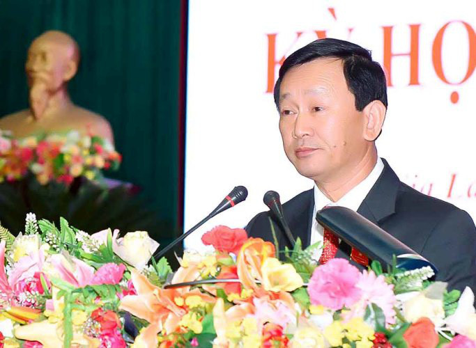 Ông Dương Văn Trang - Bí thư Tỉnh ủy Kon Tum. Sinh ngày 20/12/1961, quê ở xã Đức Lợi, huyện Mộ Đức, Quảng Ngãi. Có trình độ chuyên môn Đại học Quân sự. Ông là ủy viên TƯ khóa 12; ĐBQH khóa 12.