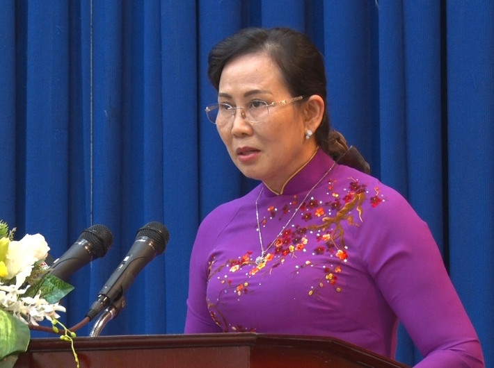 Bà Lê Thị Thủy - Bí thư Tỉnh ủy Hà Nam. Sinh ngày 7/1/1964, quê Nghệ An. Có trình độ thạc sĩ Luật. Bà là ủy viên TƯ khóa 12; ĐBQH khóa 14. Bà Lê Thị Thủy được Bộ Chính trị điều động làm Bí thư Tỉnh uỷ Hà Nam nhiệm kỳ 2015 - 2020 vào tháng 7/2019.