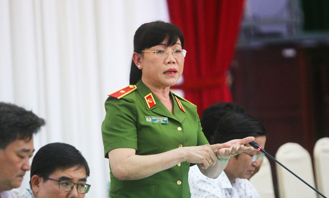 2. Trung tướng Trần Thị Ngọc Đẹp, nguyên Cục trưởng Cục Xây dựng Phong trào bảo vệ An ninh Tổ quốc. Bà được người dân miền Tây gọi thân thương là “Cô Sáu Đẹp”, người phụ nữ thứ hai được phong hàm cấp tướng và là nữ tướng duy nhất của lực lượng Cảnh sát PCCC Việt Nam.