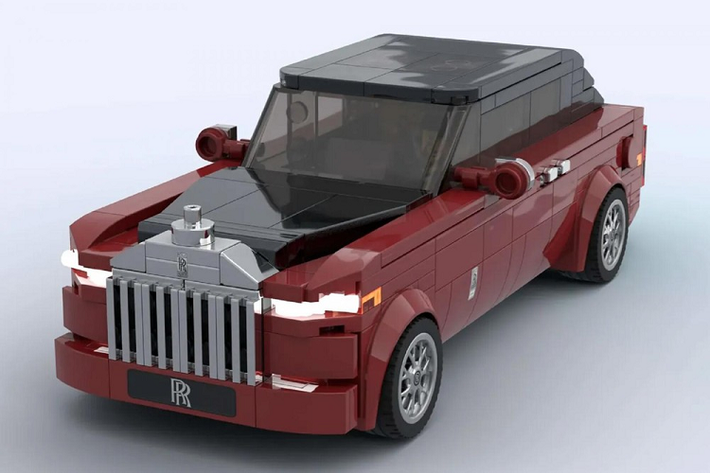 Năm 1925 là năm sản xuất đầu tiên đối với mẫu xe siêu sang Rolls-Royce Phantom và giờ đây, gần một thế kỷ sau, thế hệ thứ 8 đã đi vào sản xuất với vai trò sản phẩm sang trọng nhất của nhà sản xuất xe Anh Quốc. Luôn nỗ lực vì sự hoàn hảo, mẫu xe siêu sang này trông đẹp dưới mọi hình thức, kích thước, và phiên bản Lego dưới đây có thể khẳng định điều đó.