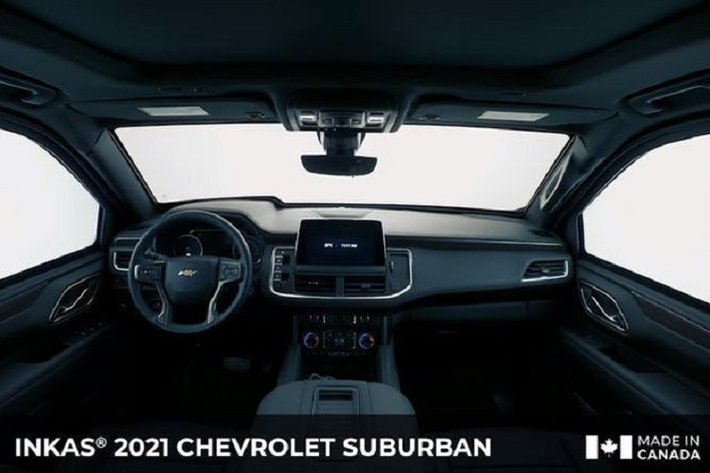 Phần còn lại của cabin xe hầu hết vẫn giống với Suburban 2021 thông thường, điều đó có nghĩa là người ngồi trong xe sẽ được hưởng không gian rộng rãi và sang trọng.