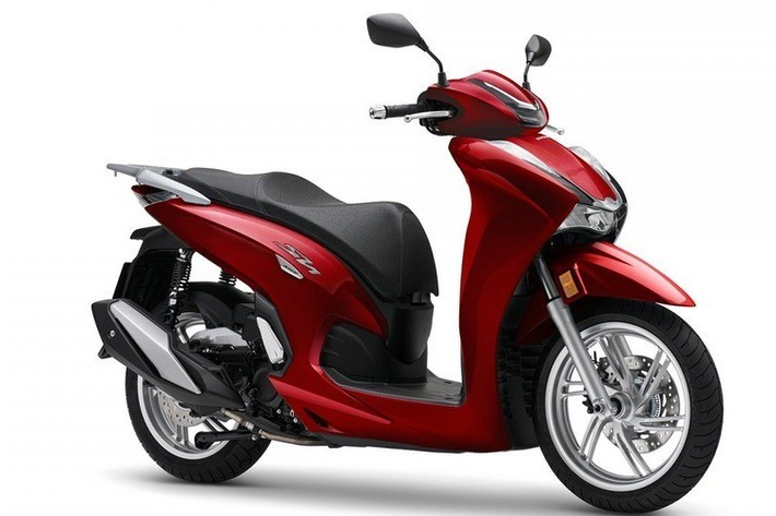 Cách đây ít lâu, Honda đã chính thức ra mắt mẫu xe ga cao cấp Honda SH 350i 2021 mới với giá bán rất hấp dẫn. Theo kế hoạch, mẫu xe này sẽ chính thức về đại lý và được bán ra thị trường vào ngày 22/9 tới đây với hai phiên bản Thể thao và Cao cấp, có giá bán lần lượt ở mức 145,99 và 147,99 triệu đồng.