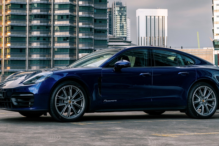 Porsche Malaysia vừa chính thức cho ra mắt mẫu Panamera đời 2021. Hiện tại, chỉ có phiên bản tiêu chuẩn là có sẵn, giá xe Porsche Panamera 2021 bán ra từ 1,026 triệu RM, tương đương 249.148 USD (khoảng hơn 5,7 tỷ đồng).