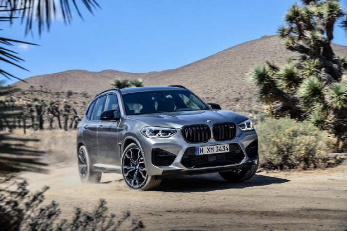 Hãng xe sang BMW vẫn luôn được biết đến với việc chế tạo những khối động cơ ấn tượng cho những mẫu xe của mình, từ đó đem đến sức mạnh ấn tượng cho người cẩm lái. Động cơ S58 6 xy lanh thẳng hàng Twin Power Turbo có dung tích 3.0 Lít được phát triển dựa trên động cơ B58 bởi bộ phận M Division. M Division đã tinh chỉnh động cơ này để tạo ra khối động cơ tăng áp với khả năng sản sinh công suất lên tới 503 mã lực, mô-men xoắn ở mức 599 Nm.
