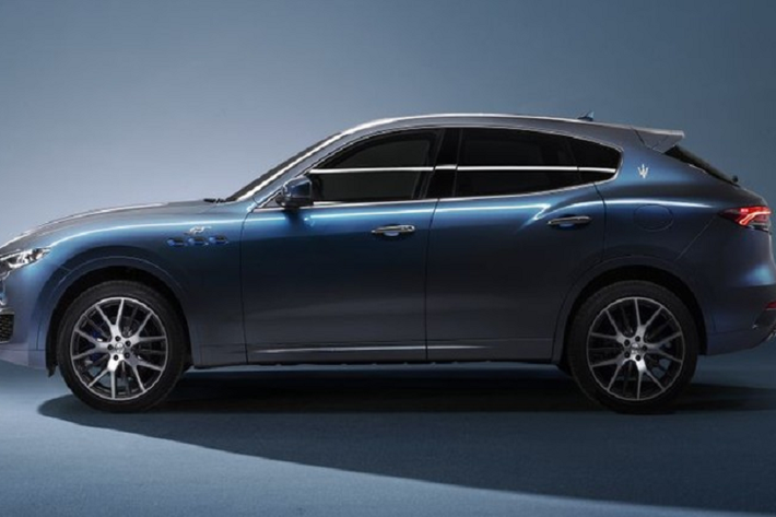 Về công suất, hệ truyền động hybrid trên mang đến cho mẫu xe SUV hạng sang Maserati Levante Hybrid tổng công suất 325 mã lực tại tua máy 5.750 vòng/phút và mômen xoắn cực đại 450 Nm tại tua máy 2.250 vòng/phút. Sức mạnh này cho phép Levante Hybrid có khả năng tăng tốc từ 0 - 100 km/h trong 6giây và đạt vận tốc tối đa 240 km/h.