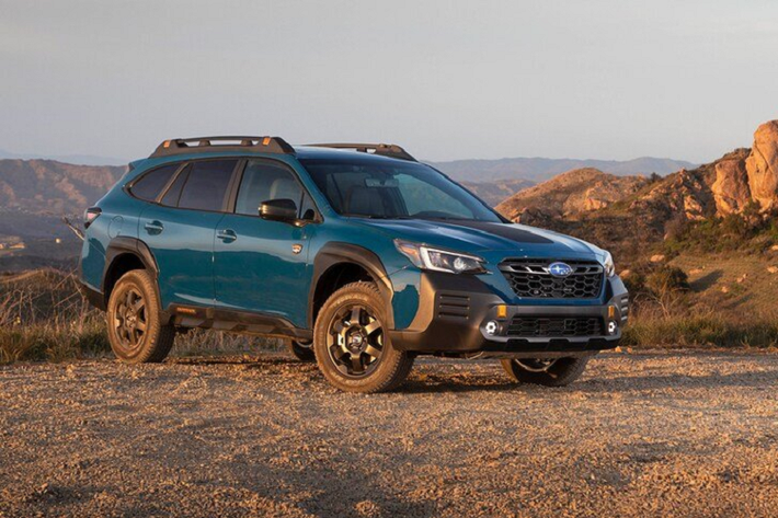 Subaru Outback 2022 mới công bố giá và các nâng cấp tại thị trường Mỹ. Đáng chú ý, xe nhận được một số cập nhật mới mà khách hàng đang tìm kiếm đối với một mẫu SUV hạng trung mới.