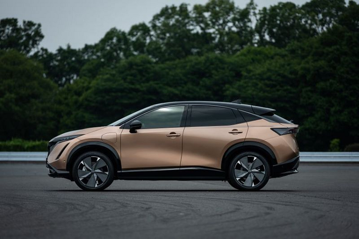Các chi tiết khí động học của Ariya được tinh chỉnh bởi đội ngũ thiết kế Nissan Nhật Bản và Nissan Anh. Mục tiêu đặt ra là xe sẽ có hệ số cản gió 0,297.