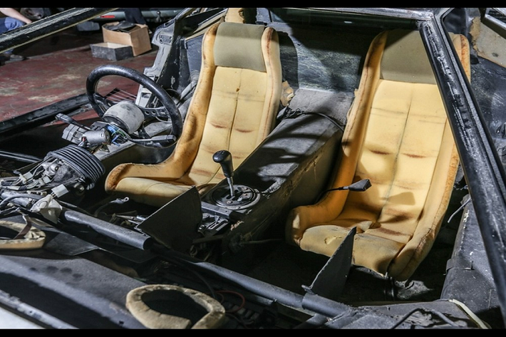 Vào năm 2008, chủ nhân hiện tại đã mang chiếc Lamborghini Countach LP 5000 S đến một xưởng chế tạo thân vỏ với mục đích tháo tung xe ra, sơn lại và bọc lại nội thất. Không rõ vì lý do gì, kế hoạch không được thực hiện. Chiếc Lamborghini Countach LP 5000 S sau khi bị tháo tung ra đã được giữ nguyên trạng và cất giữ trong garage suốt 13 năm.