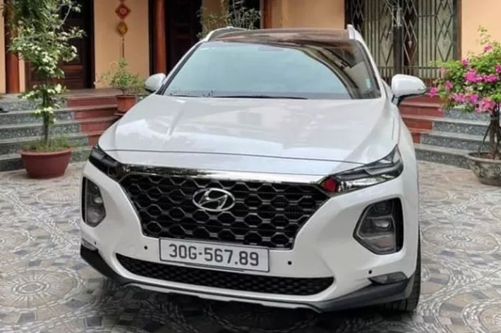 Ngoài việc dễ ghi nhớ ra, biển số đẹp còn được xem trọng về mặt phong thủy. Điều này khiến nhiều người sưu tầm sẵn sàng chi gấp 3 đến 4 lần giá niêm yết xe để sở hữu, thể hiện sự đẳng cấp. Cũng chính vì vậy mà chủ xe càng có lý do để đẩy giá xe lên cao.