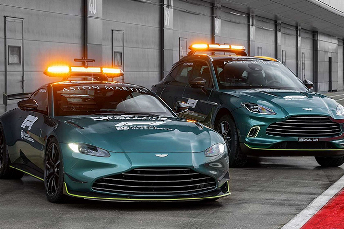 Mùa giải F1 năm nay sẽ có sự góp mặt của mẫu xe an toàn mới bên cạnh Mercedes-AMG GT R và C63 S, đó là siêu xe Aston Martin Vantage. Ngoài Vantage, Aston Martin cũng cung cấp mẫu xe y tế DBX cho giải đua F1 2021.