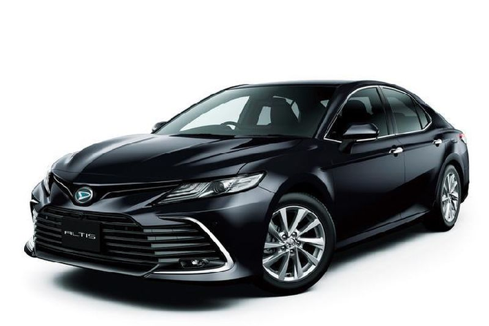 Daihatsu và Toyota là hai người anh em thân thiết thường xuyên chia sẻ các mẫu xe với nhau trong nhiều năm qua, có thể kể đến như chiếc Perodua Myvis thế hệ đầu tiên được cải tiến thành Toyota Passo.