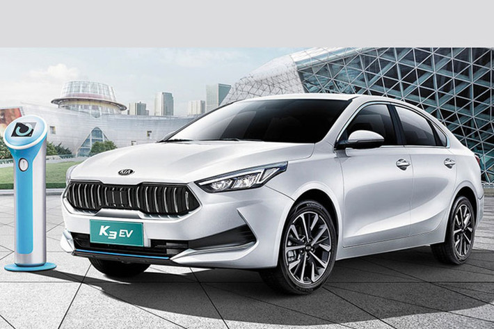 Như vậy, Kia K3 EV 2021 mới là mẫu ôtô chạy điện thứ hai của thương hiệu Kia ở thị trường Trung Quốc, sau KX3. Đồng thời, những mẫu xe này cũng đóng vai trò quan trọng đối với thương hiệu Kia nhằm đáp ứng tiêu chuẩn về lượng nhiên liệu tiêu thụ trung bình tại Trung Quốc.