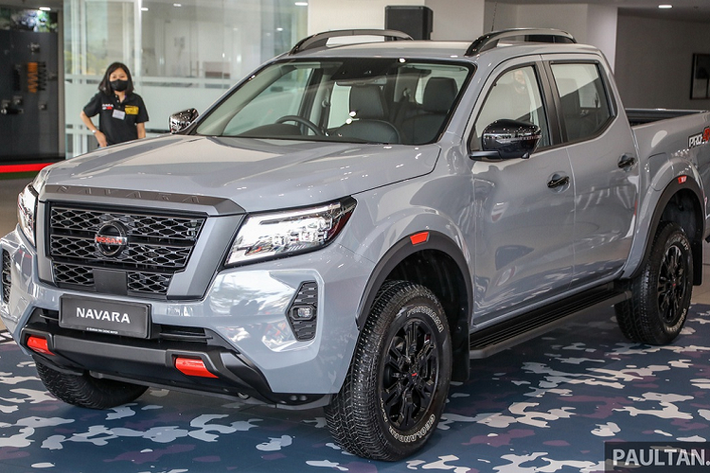 Được ra mắt thế giới vào tháng 11 năm ngoái, Nissan Navara bản nâng cấp vừa xuất hiện tại Malaysia, do Tan Chong phân phối. Đây là thị trường thứ 2 tại Đông Nam Á trình làng mẫu xe này, sau Thái Lan.