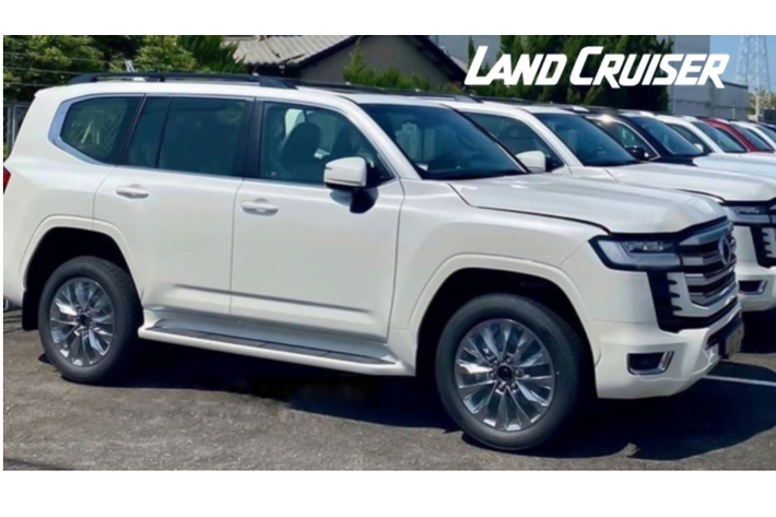 Toyota Việt Nam (TMV) sẽ sớm đưa về Land Cruiser 2021, thời gian sớm nhất dự kiến trong tháng 8 năm nay nhằm đáp ứng kịp thời cho nhu cầu của khách hàng Việt. Trong bối cảnh hiện tại Land Cruiser LC200 máy xăng V8 4.6L nhập Nhật đã “đứng” hàng.