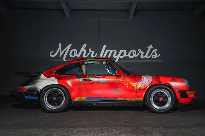Do vậy, không chỉ có các công ty độ xe như Singer đang nỗ lực phục chế những chiếc Porsche 911 cổ điển tốt nhất có thể, ngay cả bản thân Porsche cũng đang tự đặt nhiệm vụ phục chế 40 chiếc 911 cổ điển trở về nguyên trạng và đưa chúng quay trở lại đường phố.