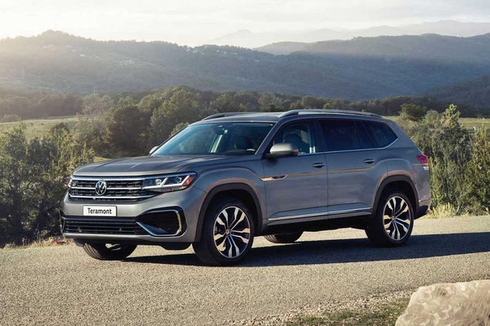 Một số đại lý Volkswagen mới đây vừa đăng tải thông tin mẫu Teramont, hay còn gọi là Atlas chuẩn bị được đưa về Việt Nam. Tương tự những mẫu xe Volkswagen khác, Volkswagen Teramont 2021 mới cũng sẽ được phân phối tới tay người dùng trong nước theo dạng nhập khẩu nguyên chiếc và có thể xuất xứ sẽ từ nhà máy của hãng tại Trung Quốc.