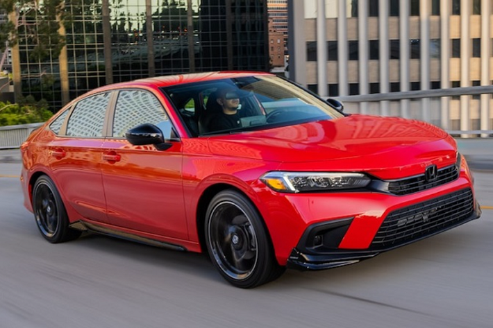 Trước đó, đã có nhiều tin đồn cho rằng Honda Civic Si 2022 mới phiên bản hatchback sẽ thay thế cho bản coupe để khách hàng có nhiều lựa chọn hơn.