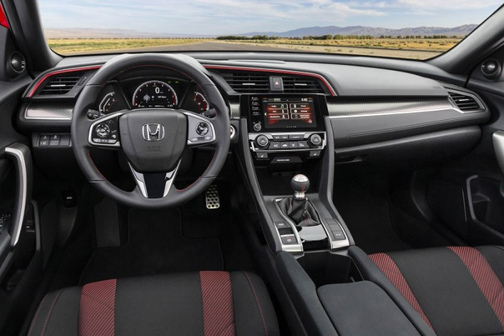 Theo một thông báo cũ, Honda Civic Si thế hệ mới sẽ được bán ra vào tháng 10 năm nay với trang bị hộp số sàn.