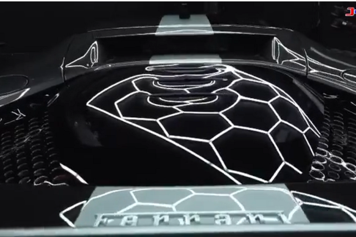 So với Ferrari LaFerrari vốn dùng hệ truyền động mild hybrid, SF90 Stradale mạnh hơn 37 mã lực.