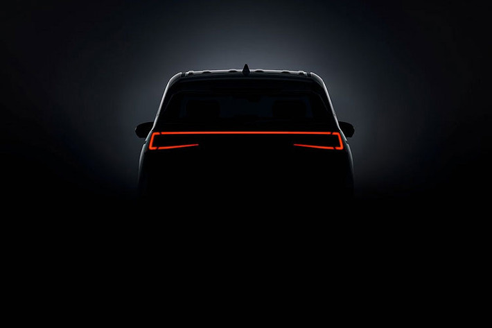 Đúng như những hình ảnh rò rỉ, Hyundai Custo 2022 được áp dụng ngôn ngữ thiết kế mới của thương hiệu Hyundai, tương tự Elantra, Tucson và Santa Cruz. Điều này được thể hiện rõ qua thiết kế đầu xe của Hyundai Custo 2021.