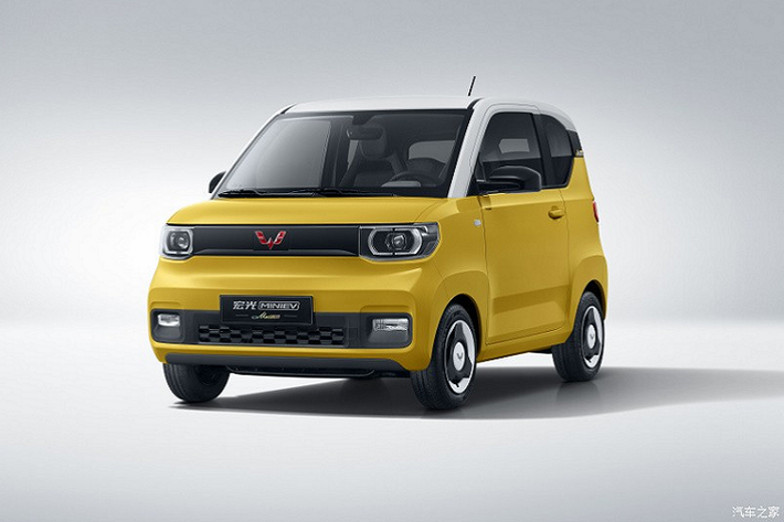 Wuling Hongguang Mini EV 2021 mới là mẫu ôtô điện cỡ nhỏ đã lần đầu tiên trình làng tại thị trường Trung Quốc vào giữa năm 2020. Tuy là tân binh của phân khúc ôtô điện tại Trung Quốc nhưng mẫu xe do thương hiệu con Wuling của liên doanh giữa tập đoàn General Motors (GM), công ty SAIC và Wuling Motors sản xuất đã nhanh chóng gặt hái thành công với doanh số 121.514 chiếc trong năm 2020.