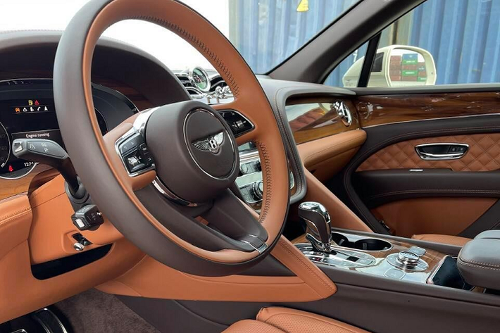 Hiện tại, dòng xe Bentley Bentayga V8 đã trải qua 1 lần nâng cấp giữa vòng đời và đã có ít nhất 15 chiếc SUV siêu sang Bentley Bentayga V8 đời mới nhất được mang về dải đất hình chữ S thông qua các công ty nhập khẩu tư nhân và cả chính hãng.