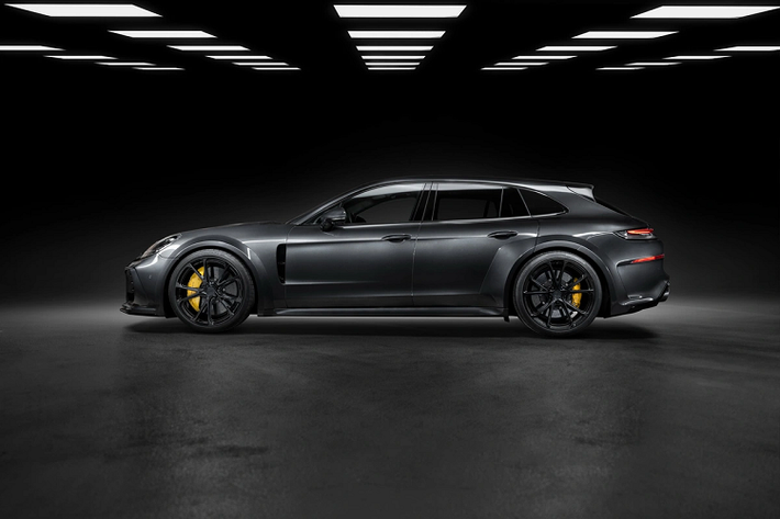 Về động cơ, bản độ Grand GT cung cấp thêm 180 mã lực và 150 Nm cho mẫu Panamera GTS, trong khi mẫu Panamera Turbo S có thêm 88 mã lực và 130 Nm. Tổng công suất của 2 mẫu xe này lần lượt là 660 mã lực, 770 Nm và 709 mã lực, 950 Nm.