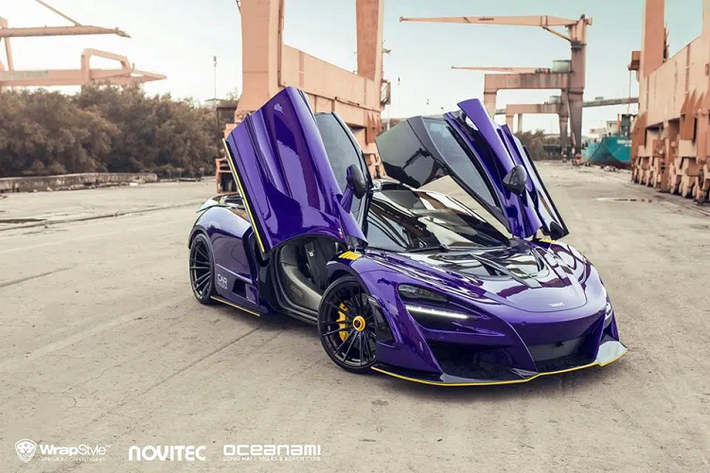 Như vậy, sau hơn nửa năm thực hiện dự án độ McLaren 720S N-Largo, doanh nhân Vũng Tàu đã chia tay chiếc siêu xe độ tâm huyết thứ 2 của mình. Trước đó, doanh nhân này cũng đã bán đi siêu xe Lamborghini Aventador LP700-4 có bản độ giới hạn của hãng Liberty Walk chỉ 50 xe thế trên giới.