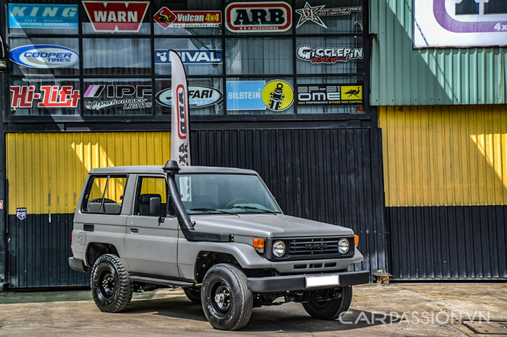 Nếu là người yêu và đam mê Toyota Land Cruiser sẽ hiểu rõ giá trị của chiếc xe, không đơn thuần chỉ là phương tiện đi lại. Đấy là lý do khiến nhiều người chơi xe hay người sưu tầm xe săn lùng các mẫu Land Cruiser J70.