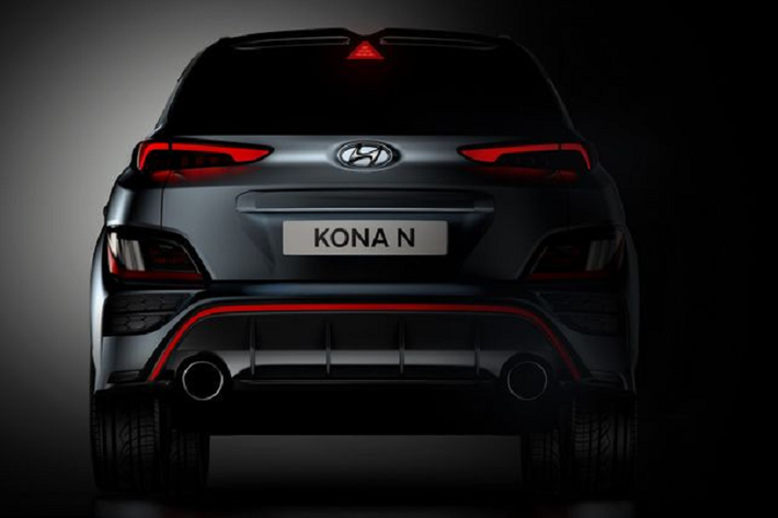 Hãng xe Hàn Quốc cũng khẳng định rằng Kona N mới sẽ mang lại “trải nghiệm lái xe mạnh mẽ và nhanh nhẹn” cũng như “một loạt các tính năng lái xe hiệu suất cao như kiểm soát khởi động”. Giá xe Hyundai Kona N 2022 chưa công bố, nhưng chắc chắn sẽ là một mẫu xe "hot" của năm nay.